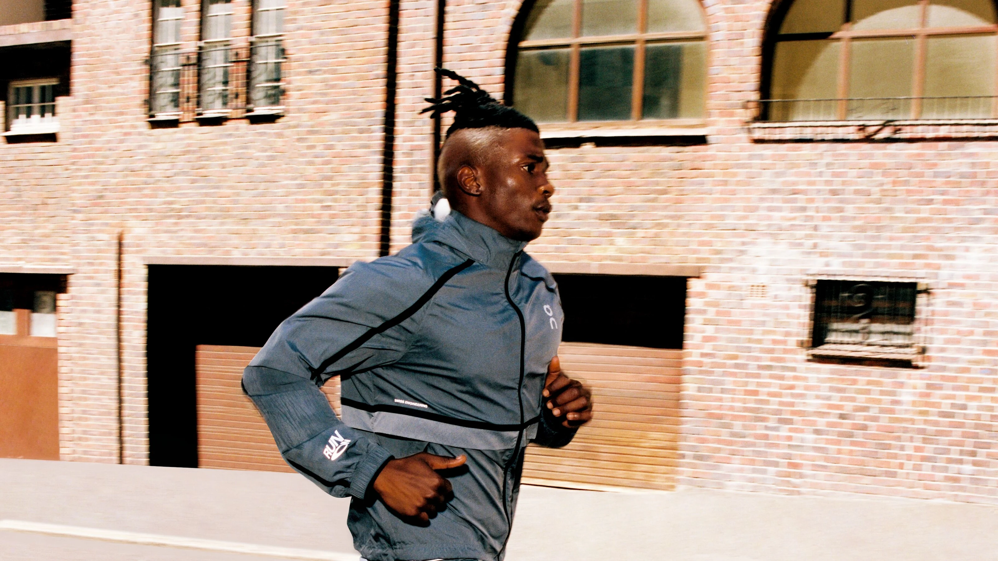 Coureur On en ville, veste running Weather